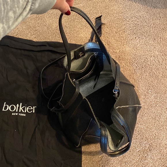 Botkier black medium size tote with silver zipper lining and silver inside - Picture 4 of 9